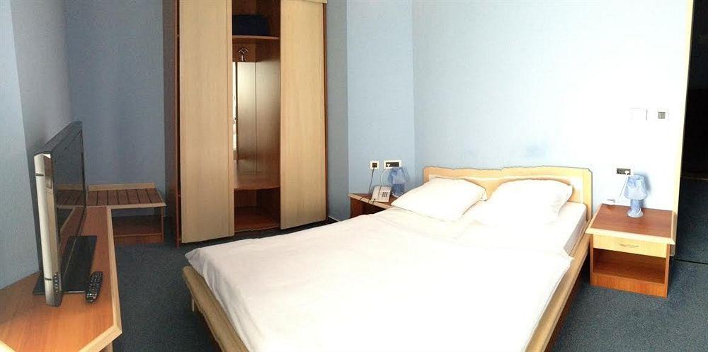 Hotel Riva With Swimming Pool 4*