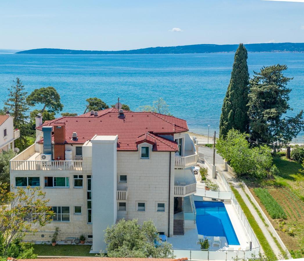Riva With Swimming Pool Kaštela