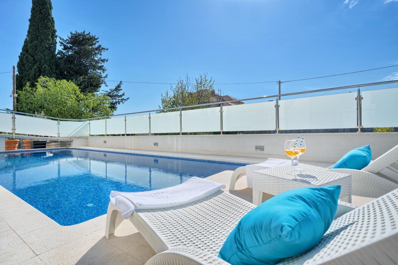 Hotel Riva With Swimming Pool Kaštela